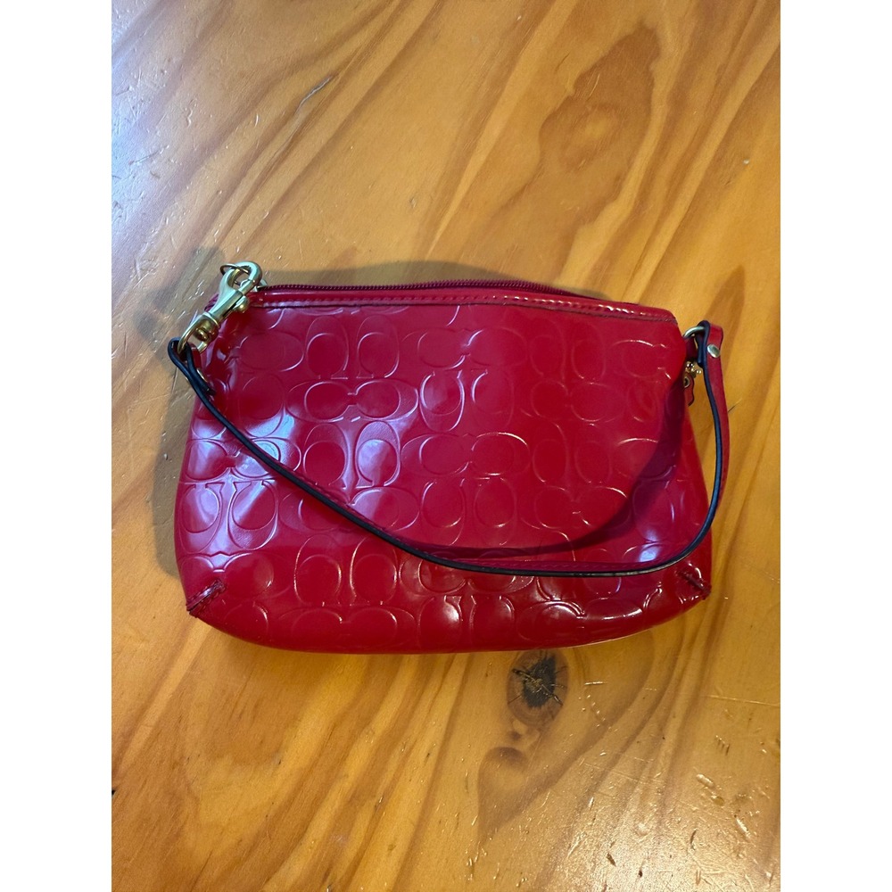 Coach Signature Embossed Patent Leather Wristlet and Card Holder Set Bow Heart - Picture 5 of 8